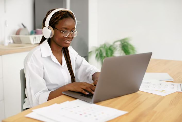 Online Teaching Opportunities in Nigeria: A Review