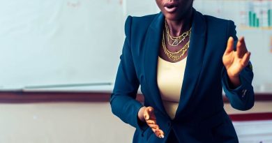 Best Education Paths for Aspiring Analysts in Nigeria